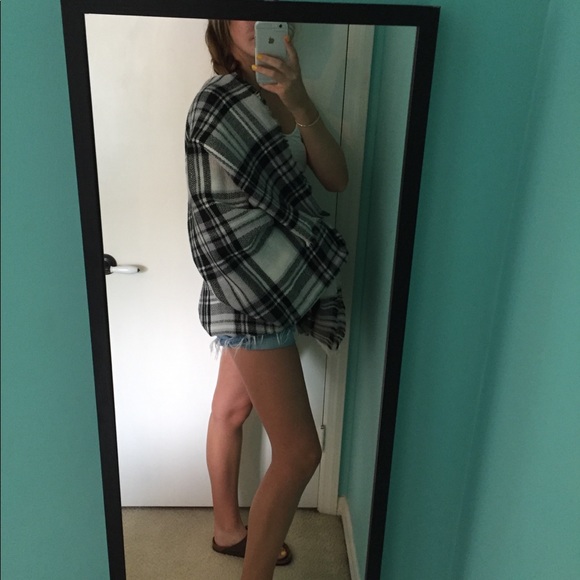 ModCloth shawl💖 - Picture 2 of 4